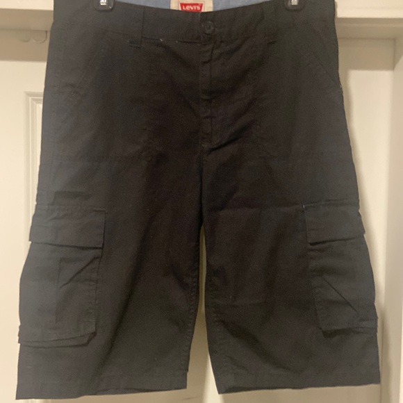 Levi’s Black Cargo Shorts - Picture 1 of 3